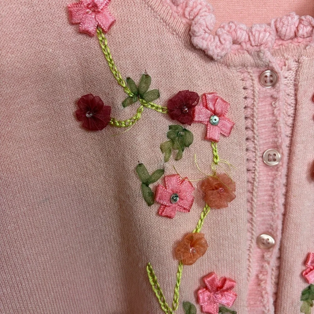 Betsey Johnson Vintage Pink Knit Cardigan Floral Embroidered Sweater whimsy sm - Picture 7 of 12